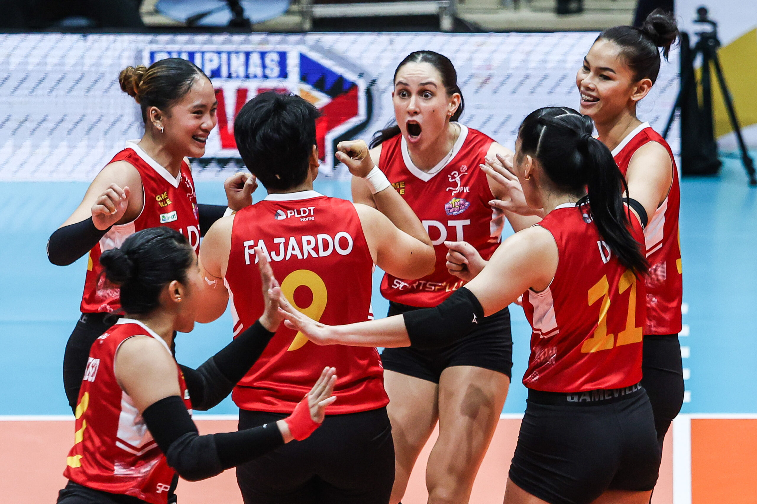 PVL: Savi Davison, PLDT keep composure in gritty win over Farm Fresh