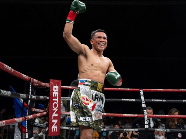 Charly Suarez, camp push for Emanuel Navarrete title rematch