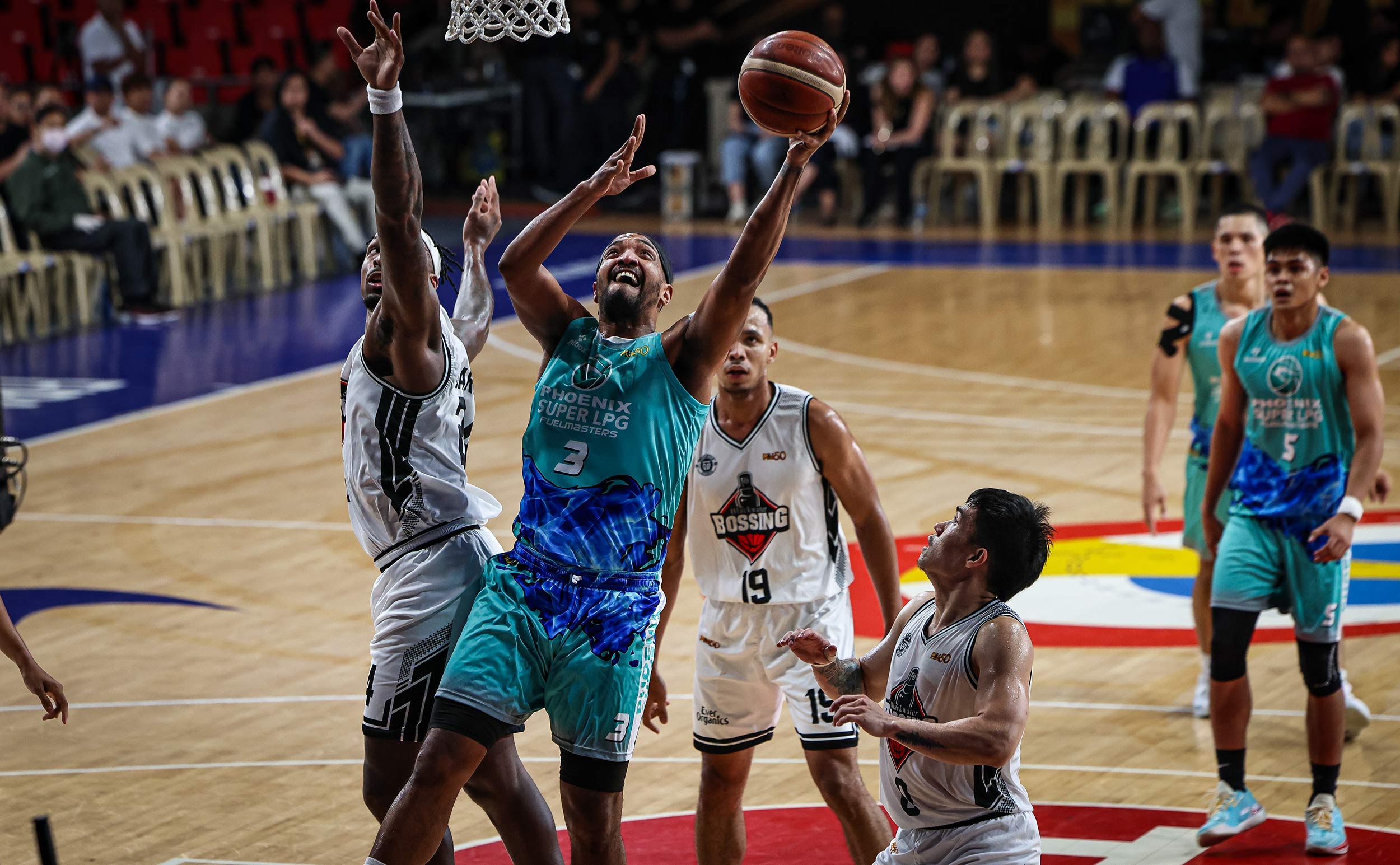 PBA: Phoenix turns back Blackwater, tops group after first round