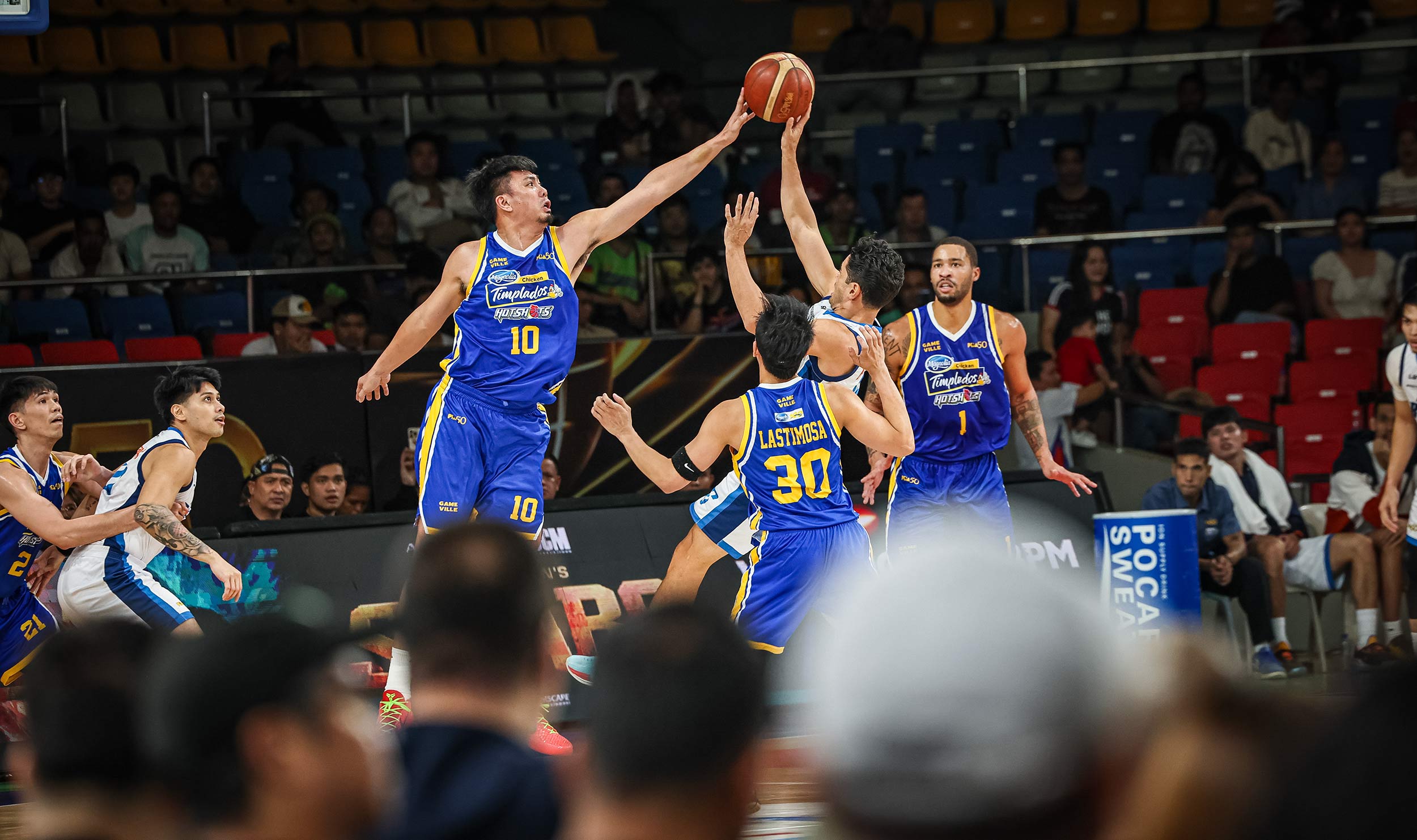 PBA: Magnolia pulls away to beat Meralco in rain-delayed game