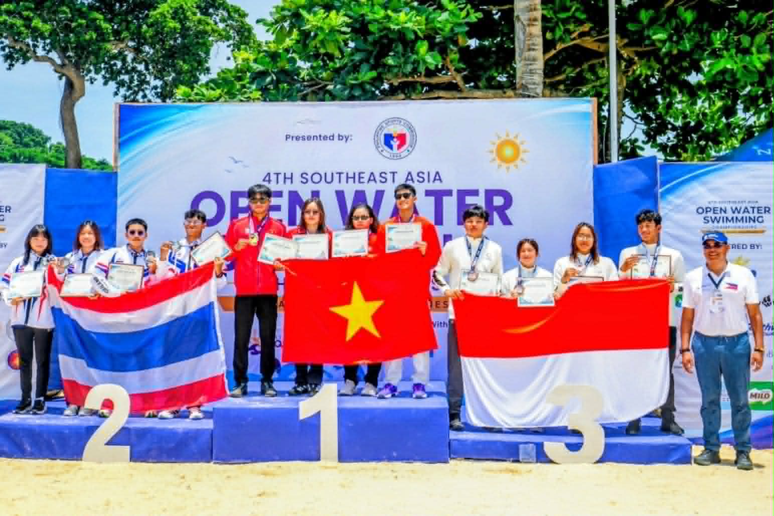 Vietnam sweeps mixed relays in SEA Open Water meet