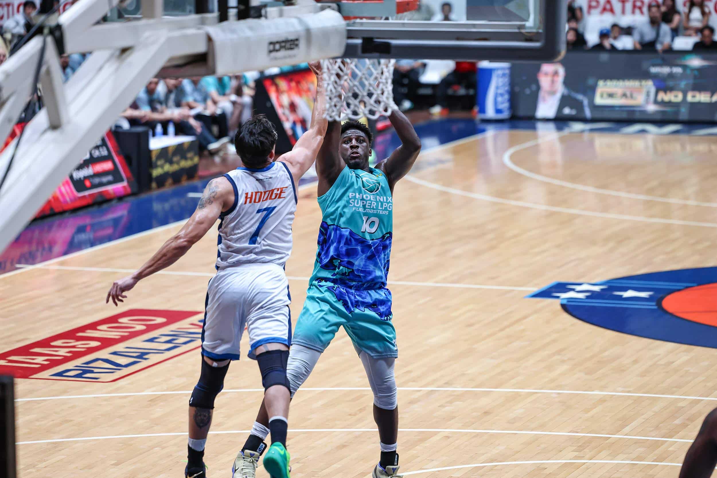 PBA: Marcellus Earlington impresses Phoenix with strong debut