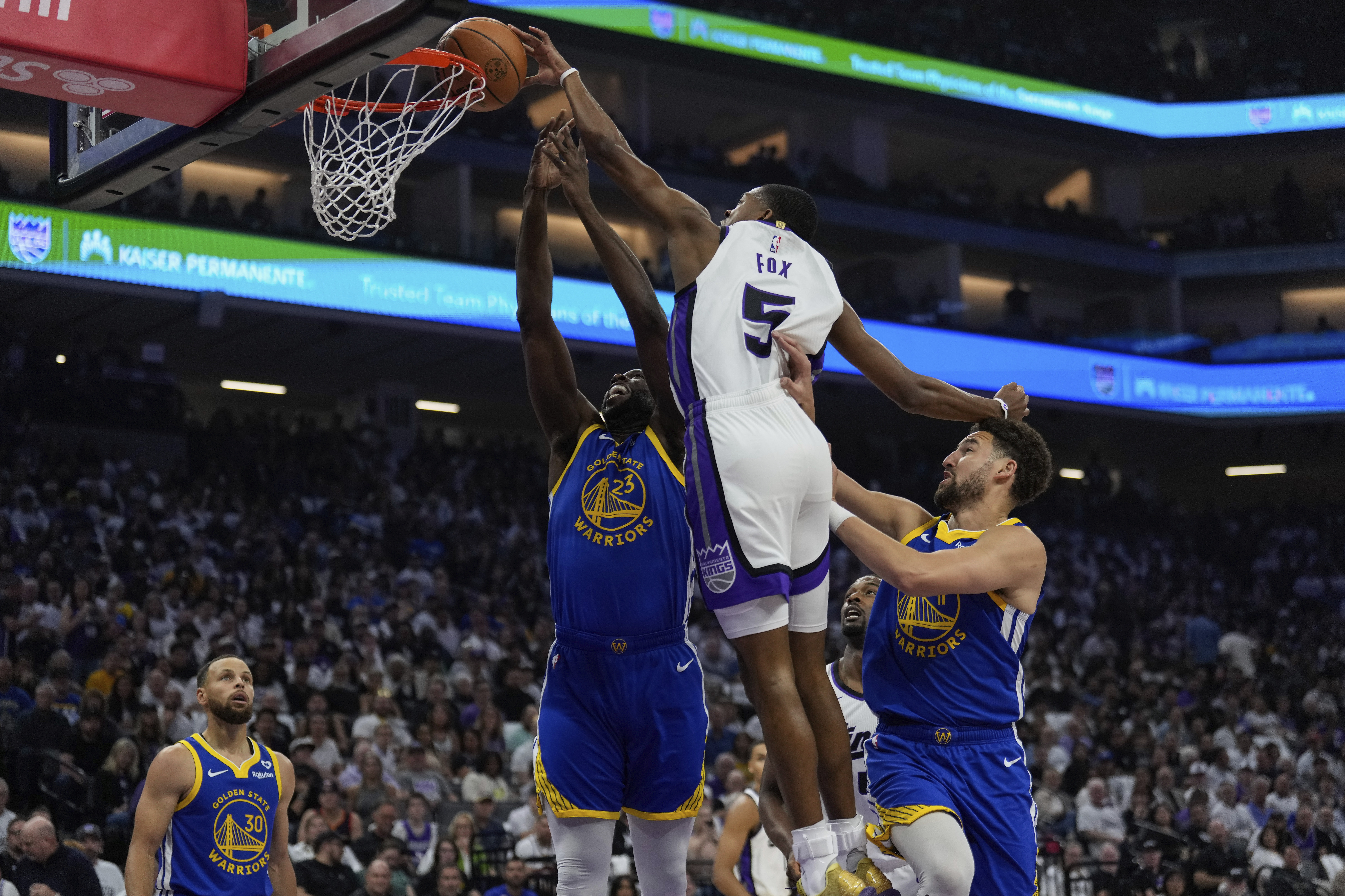 De'Aaron Fox Sacramento Kings beat Golden State Warriors NBA play-in
